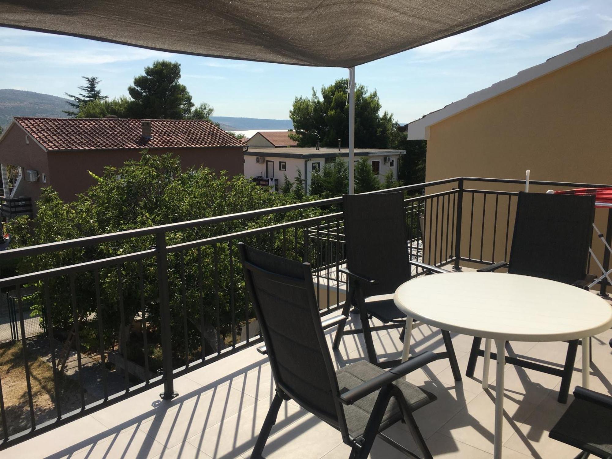 Apartment Barun 200m From *